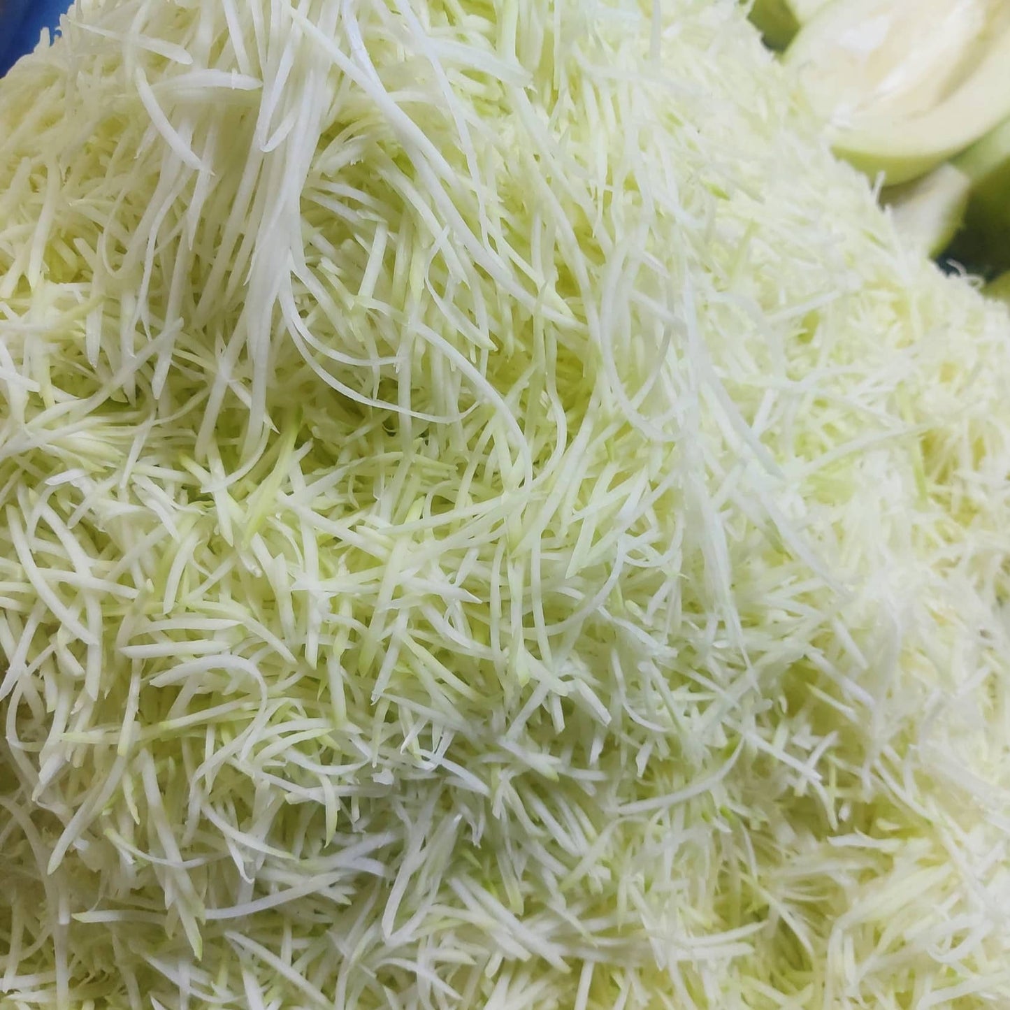 Freshly-made Grated (Strip) Papaya - order price / 500 grams
