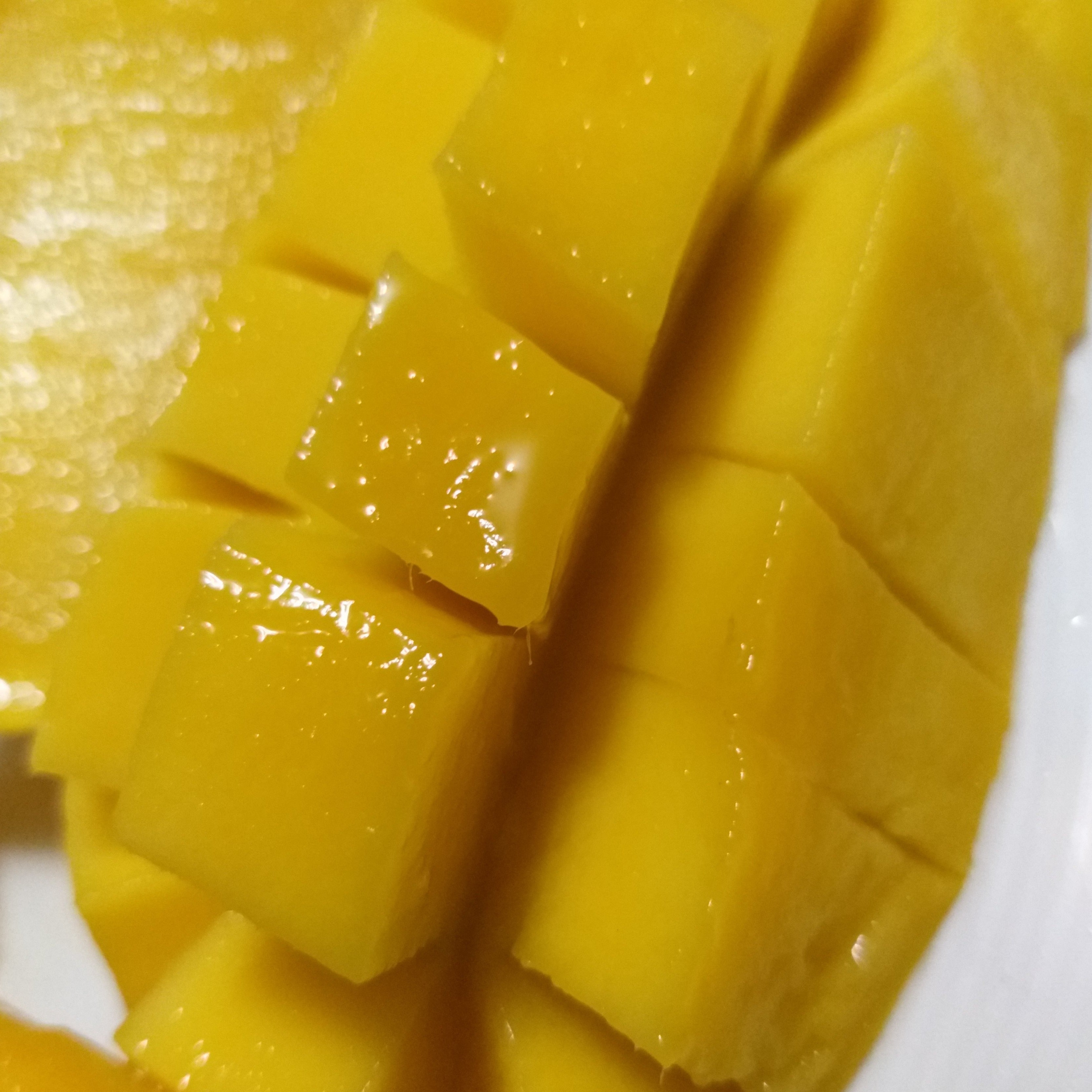 Fresh Davao Ripe Mangoes Kinalabaw (order price / kilo) - Farm2Metro