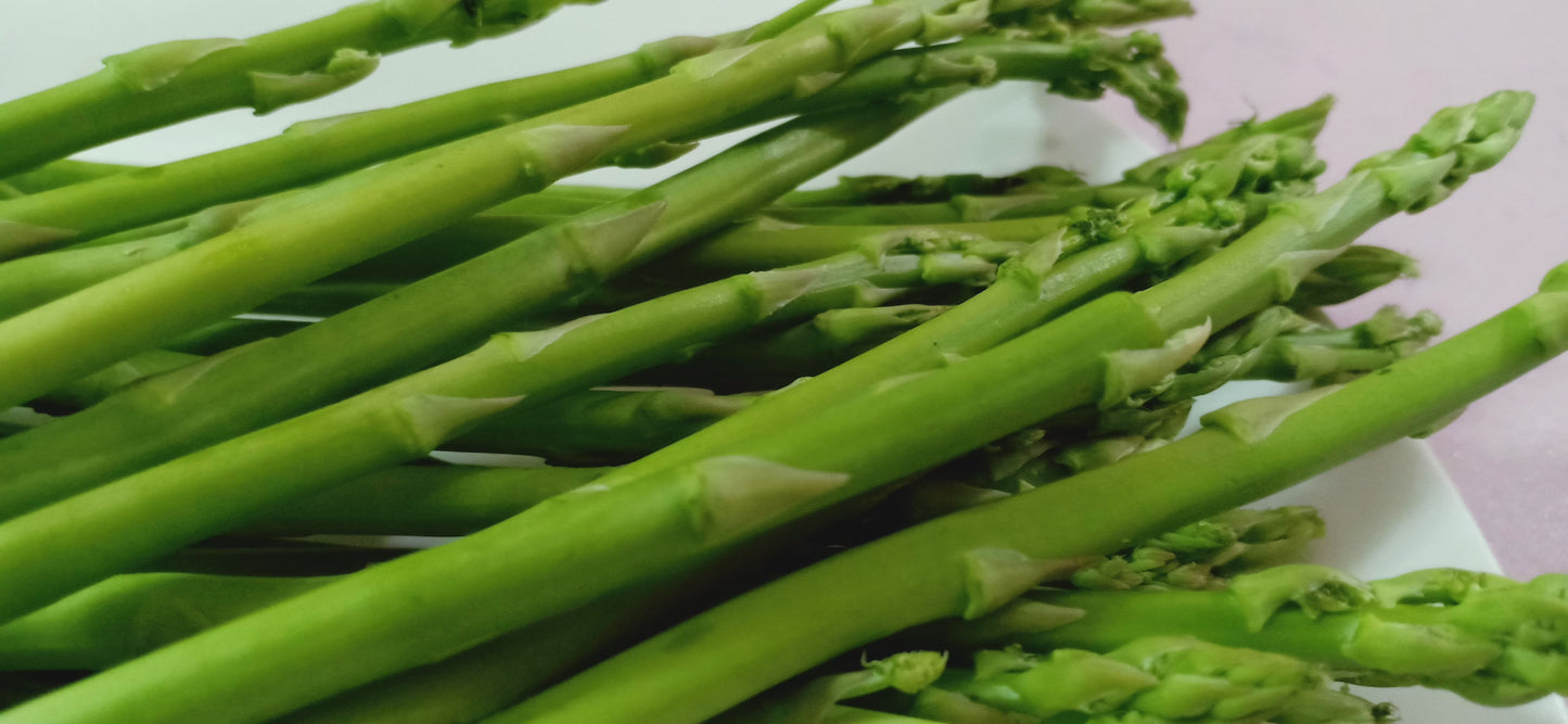Fresh Local Organic Asparagus - order price / 500 grams - Farm2Metro